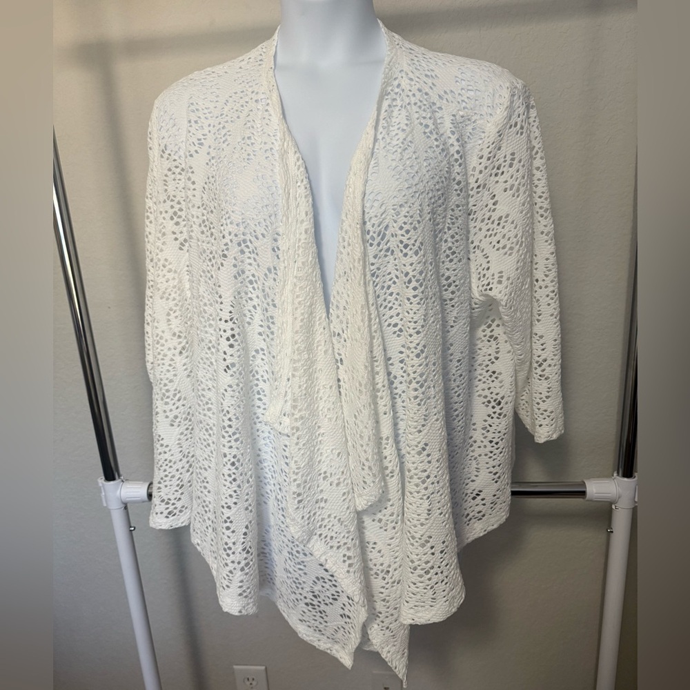 NWOT Plus Size White Crochet Open Front Kimono